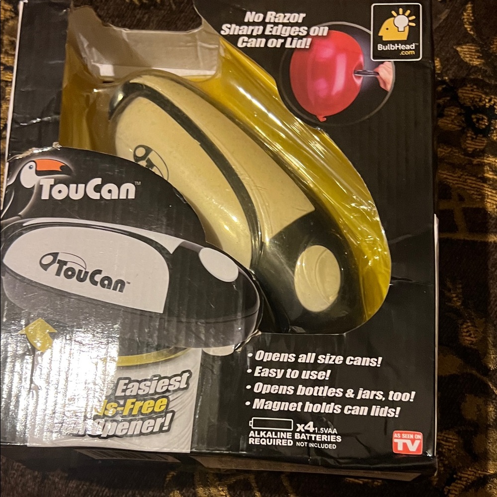 TouCan Hands-Free Can Opener - Black and White